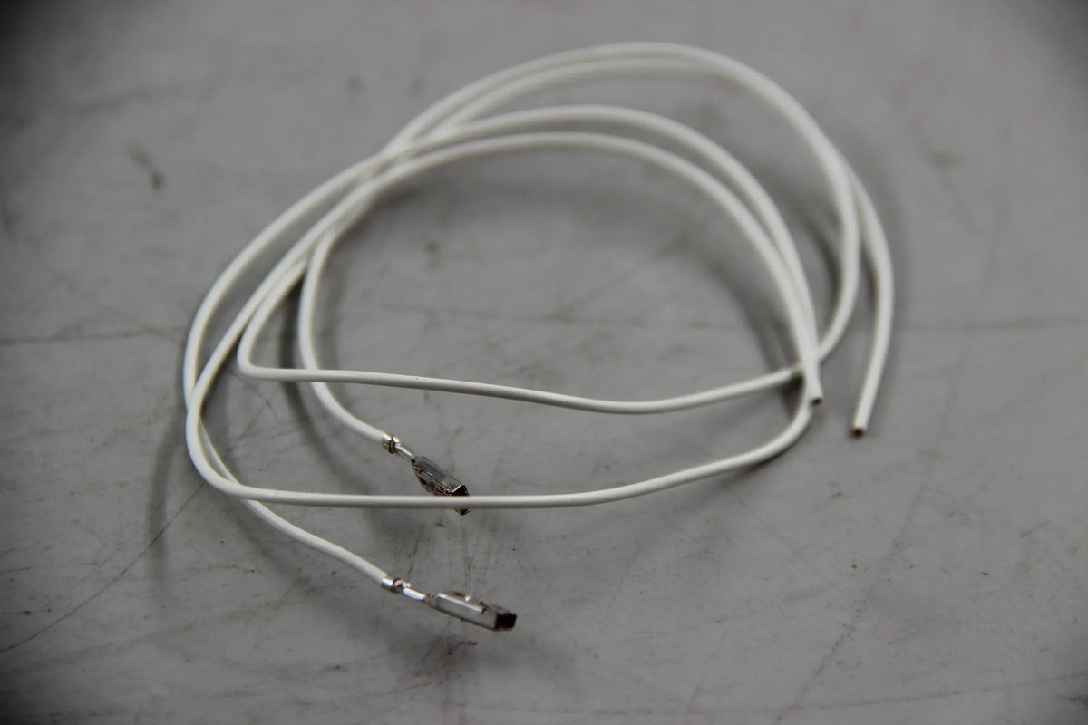 Original BMW E36 2x Buchsenkontakt SLK 2, 8 mit Kabel 0,25-0,5 MM² 12520007168