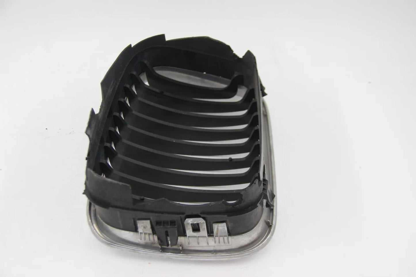Original BMW E36 3er 316i-328i Ziergitter Niere Vorne Rechts Chrom 51138195056