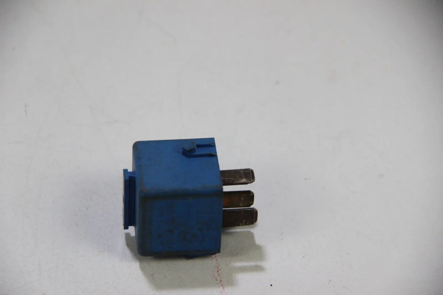 Original BMW E36 E46 E34 E32 E38 E31 Relais Relay Wechsler 61358350566