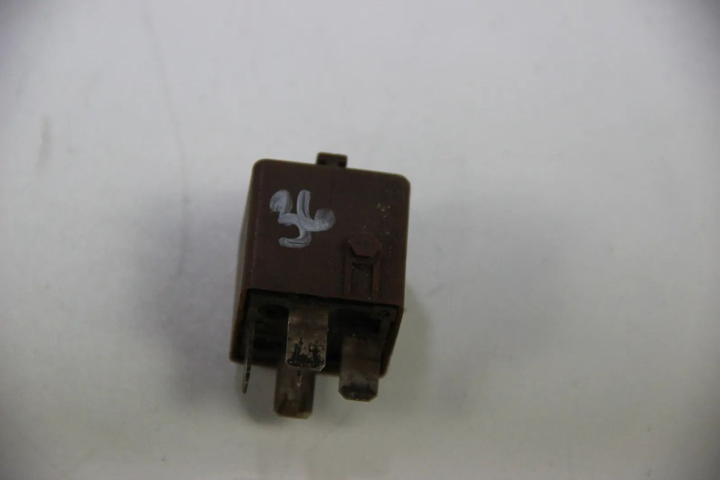 Original BMW E30 E46 E34 E32 E31 Relais Doppelschliesser schwarz 61361388364