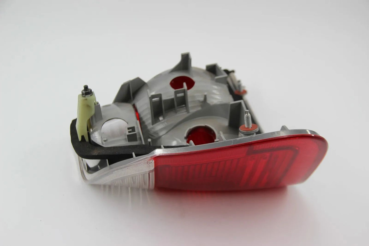 Original BMW E46 Limousine  Heckleuchte Seitenwand rechts weiss 63218383822