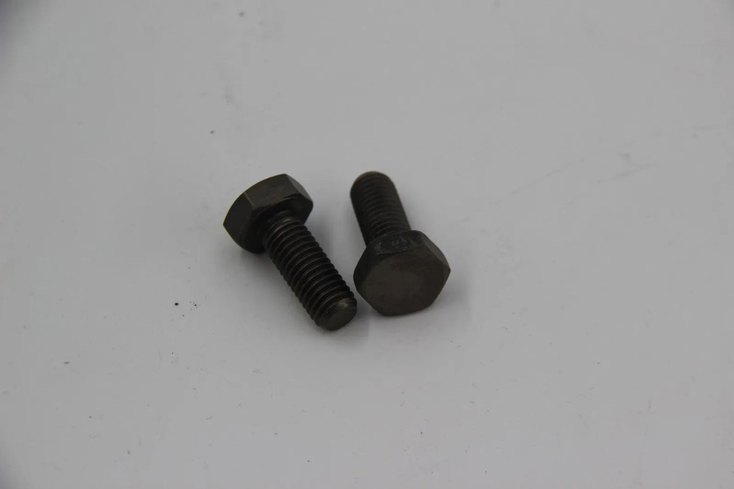 Orig BMW E30 324td E28 524td E34 524td Sechskantschraube M10x25 2Stk 11651275549