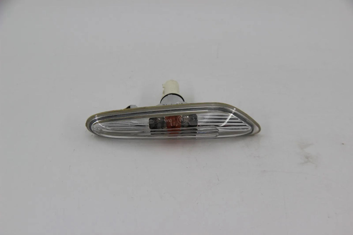 Original BMW E60 E60 FL E61 E61 FL Zusatzblinkleuchte weiss links 63137165741
