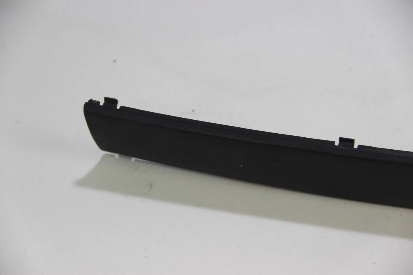 Original BMW E36 compact PDC Zierleiste Stoßstange hinten 8206375