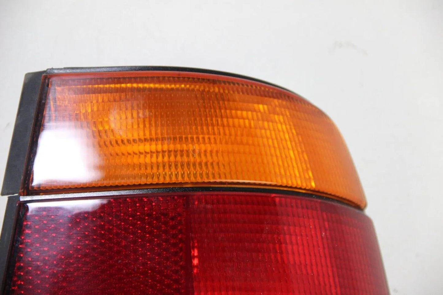 NEU Original BMW E34 Rücklicht rechts 63211384010 5er Heckleuchte OEM