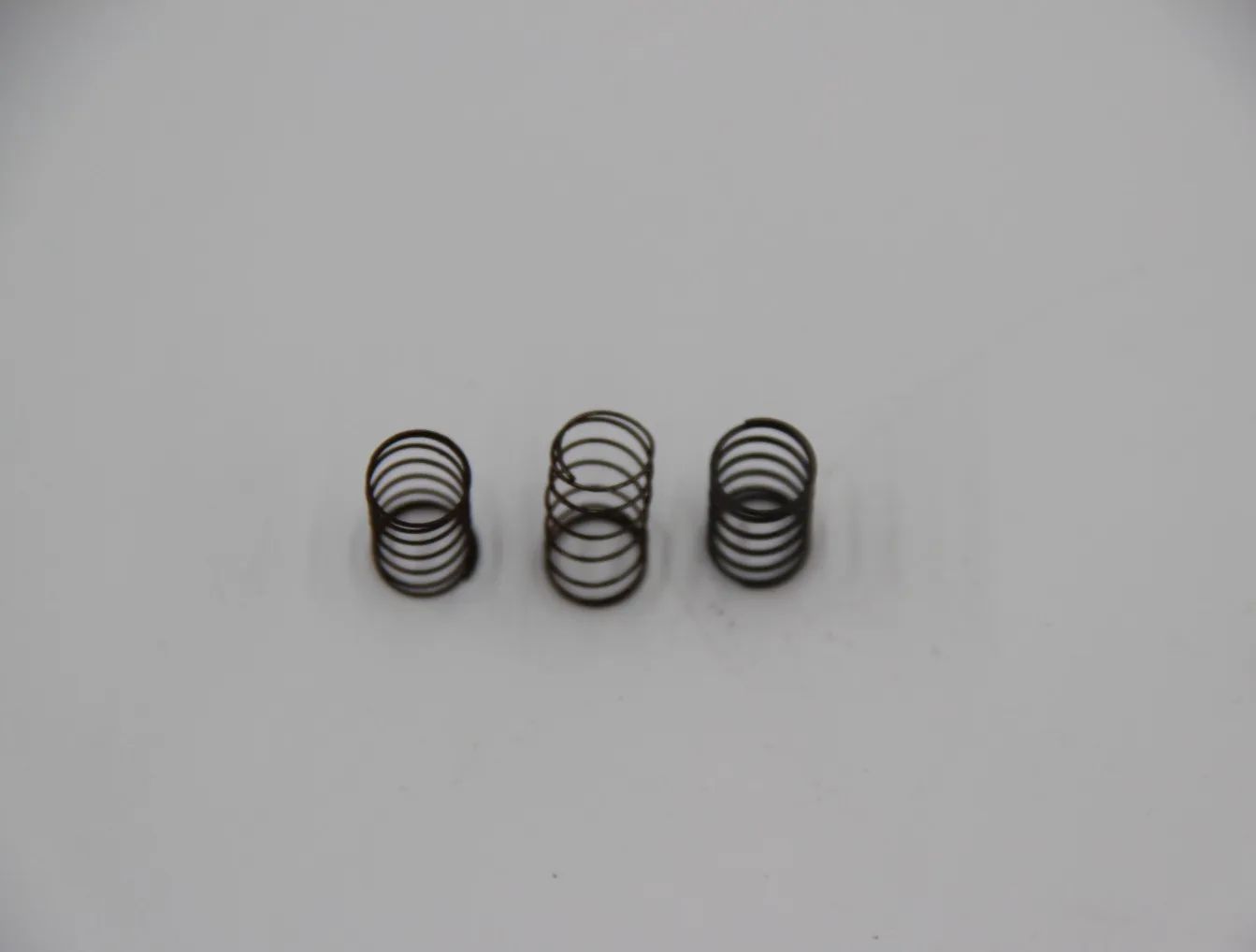 Original BMW E10 NK 4-Zyl E21 E12 M10  Druckfeder 3Stk NOS 13111252679