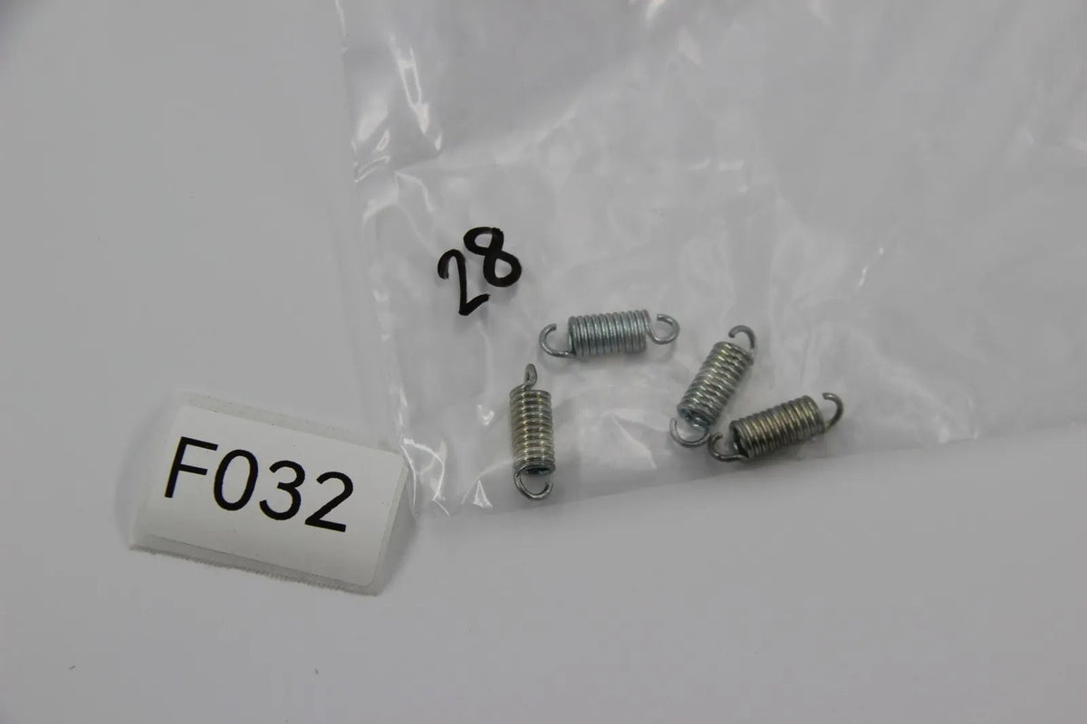 Original BMW E3 E9 E21 E30 E12 E28 E24 Zugfedern 4 Stück NOS 63121359719