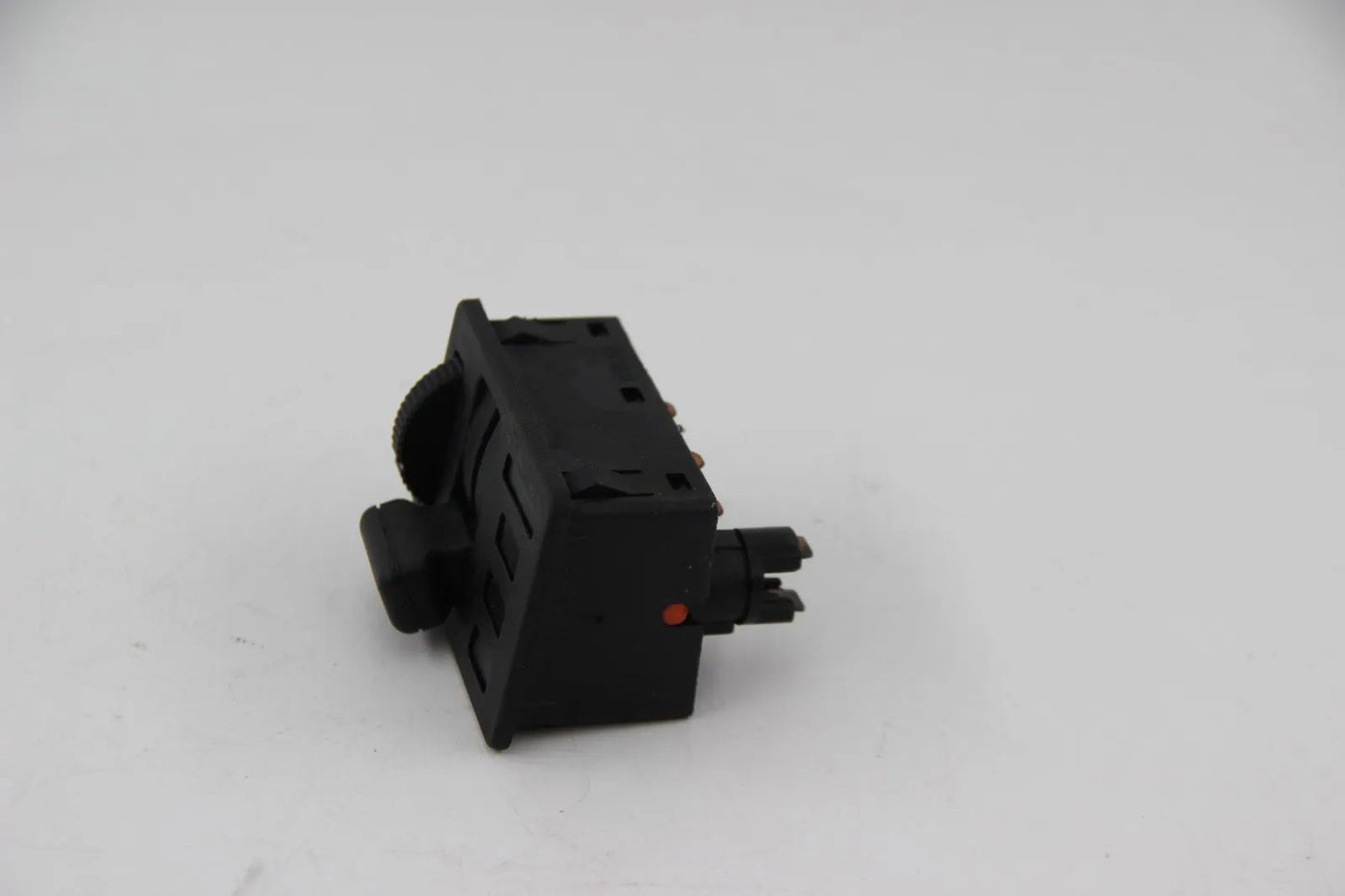 Orig BMW  E28 518-528i  Schalter Licht Light Switch Lichtschalter NOS 6131137528