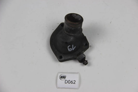 Original BMW E30 320i 323i 325i Wasserstutzen flansch Sockel M20 12650582 Kühler