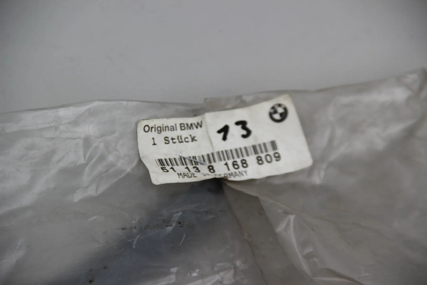 Original BMW E39 520i-540i M5 Limousine Blende vorne links grundiert 51138168809