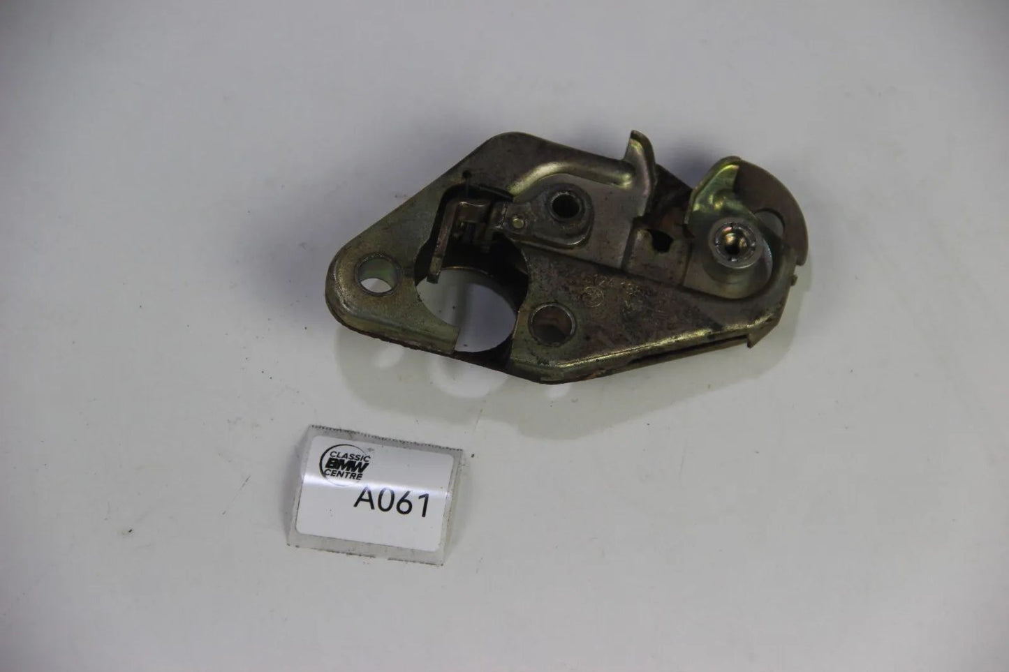 Original BMW E30 Heckklappe Verschluss Schloss 51241884131 Lock 316i-325i M3