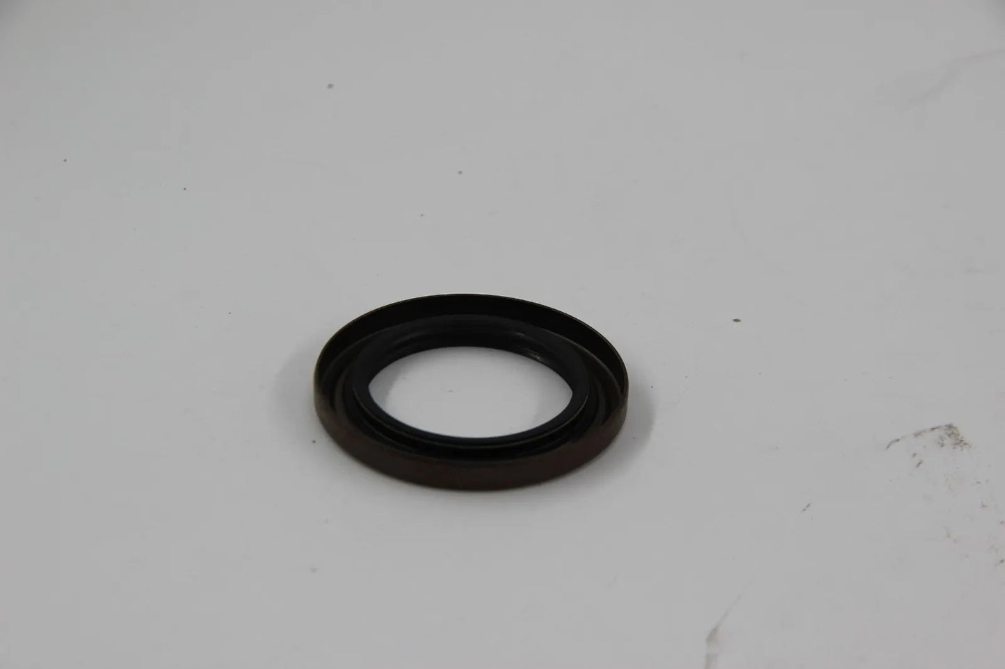 Original BMW E3 E9 E12 E24 E23 Wellendichtring Hinterchswelle 33411100599