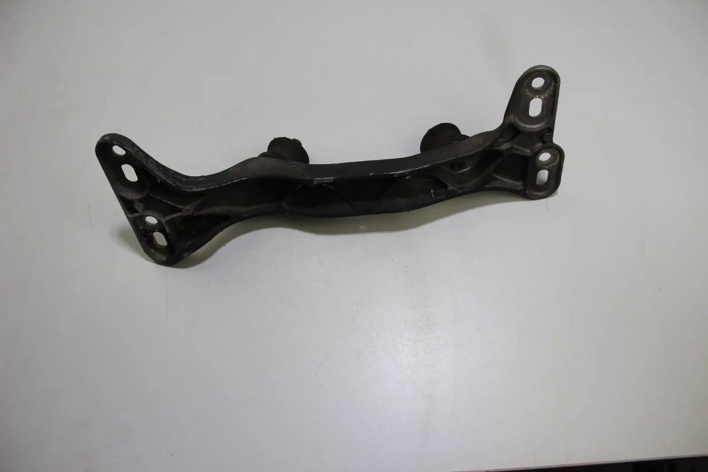 Original BMW E36 Halter Motoraufhängung Getriebehalter 1136498