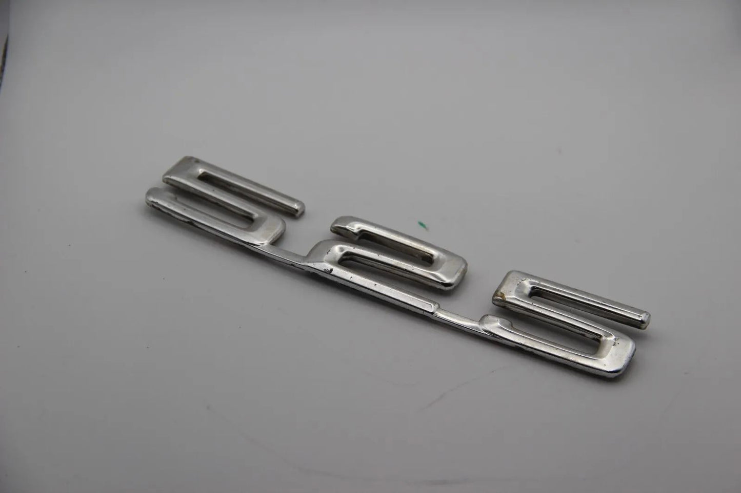 Original BMW E12 525 Modellbezeichnung Emblem Badge Schriftzug 51141869975