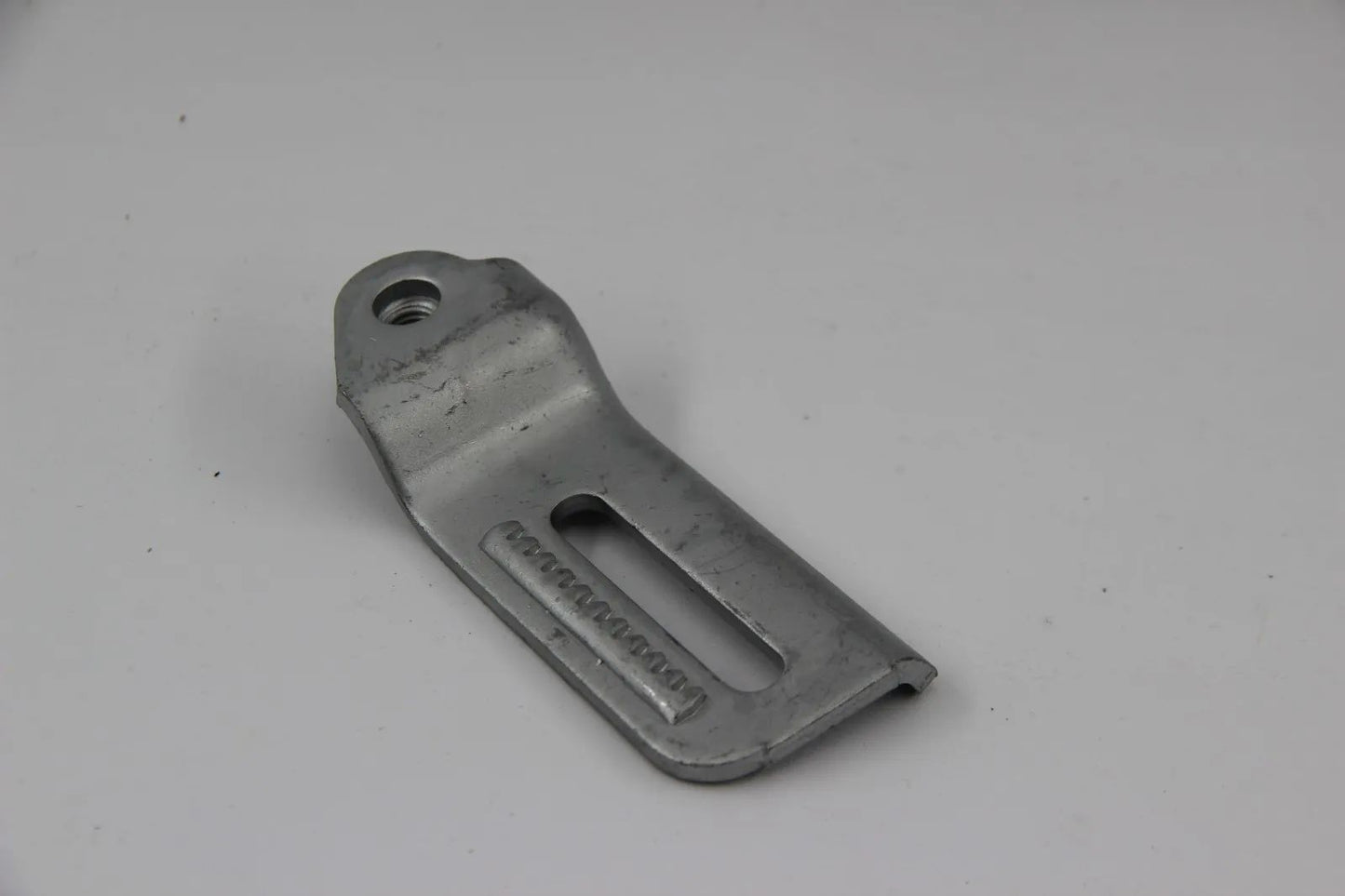 Original BMW E36 316i-318is Spannlasche Hydrolenkung-Flügelpumpe NOS 32421727136