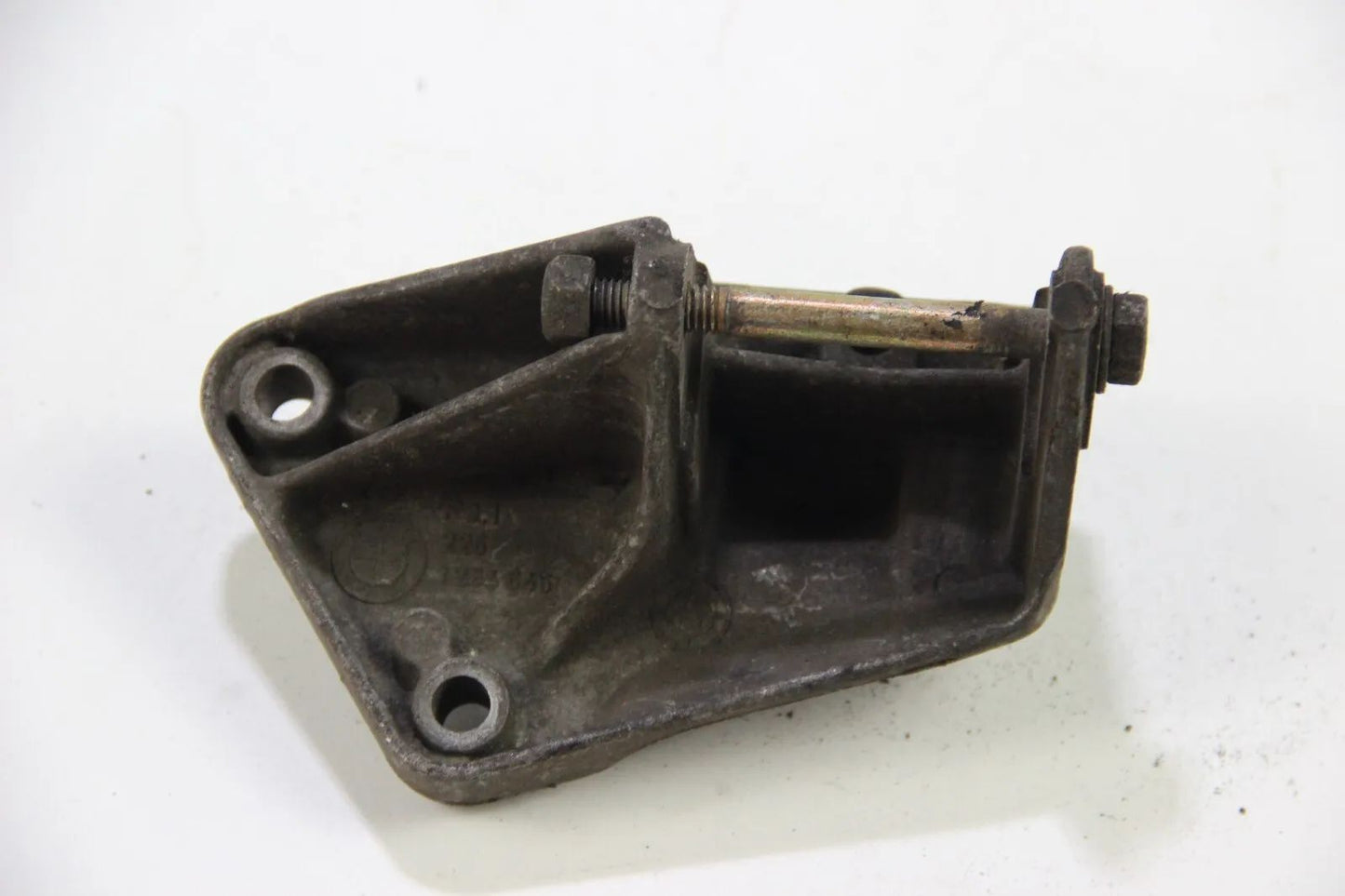 Original BMW E21 232i M20 Halterung Lichtmaschine 1264645 Alternator Bracket 3er