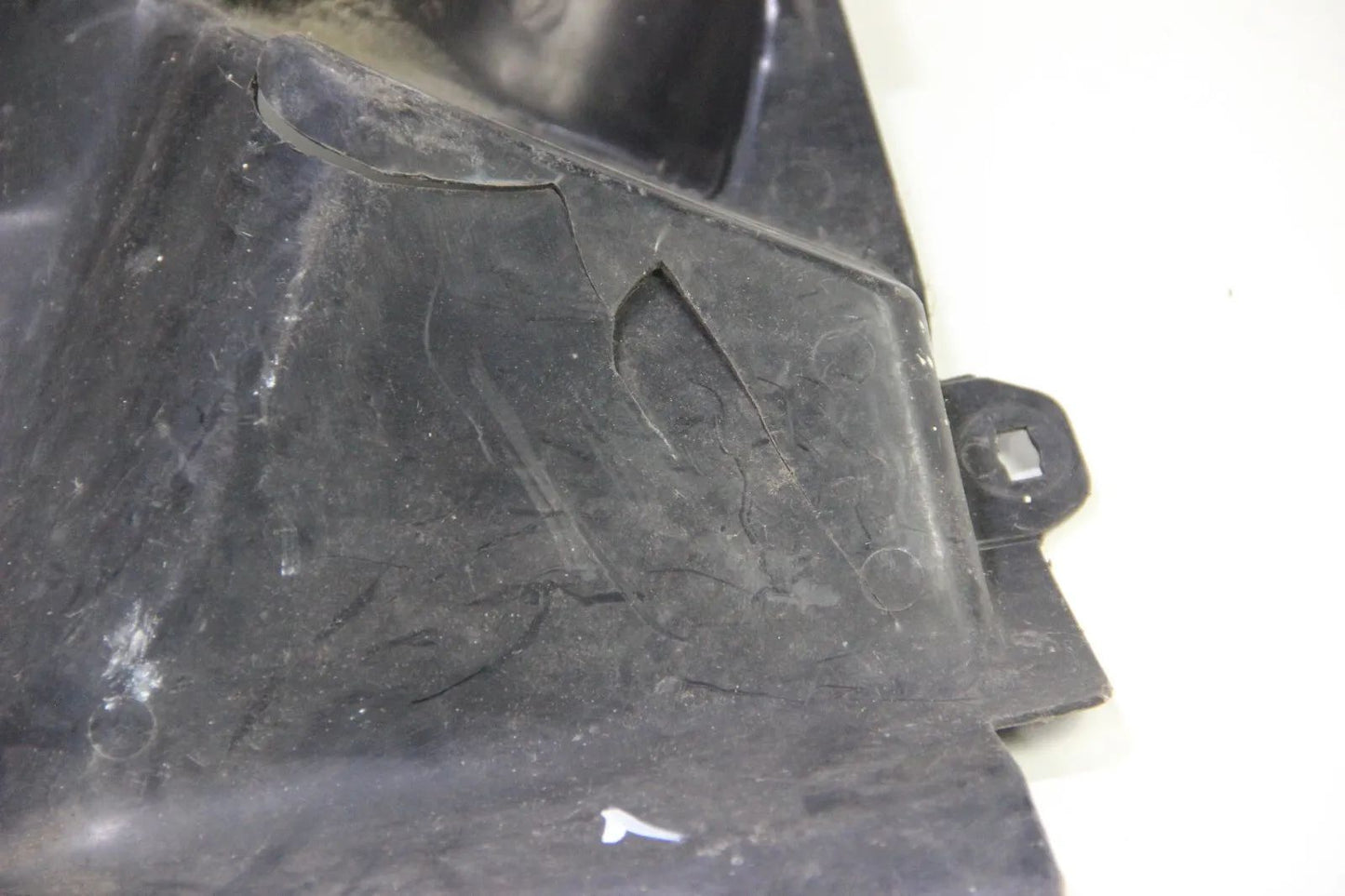 Original BMW E30 Scheinwerferabdeckung Motorraum Abdeckung Rechts 51711965252