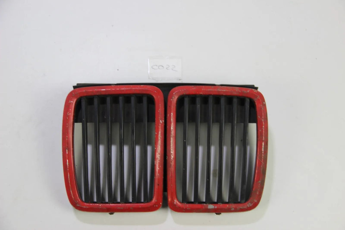 Original BMW E30 Niere Kidney Grille Kühlergrill 51131884350 3er 316i-325i M3