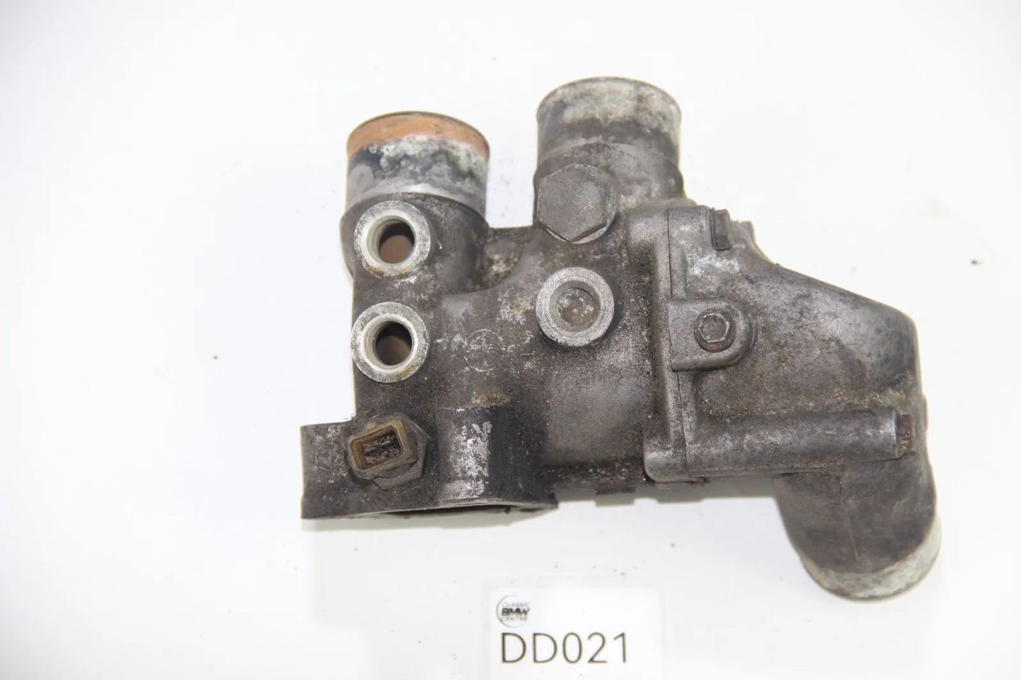 Original BMW E3 E9 E24 E23 E32 E34 E28 Thermostatgehäuse 1250351 1250355