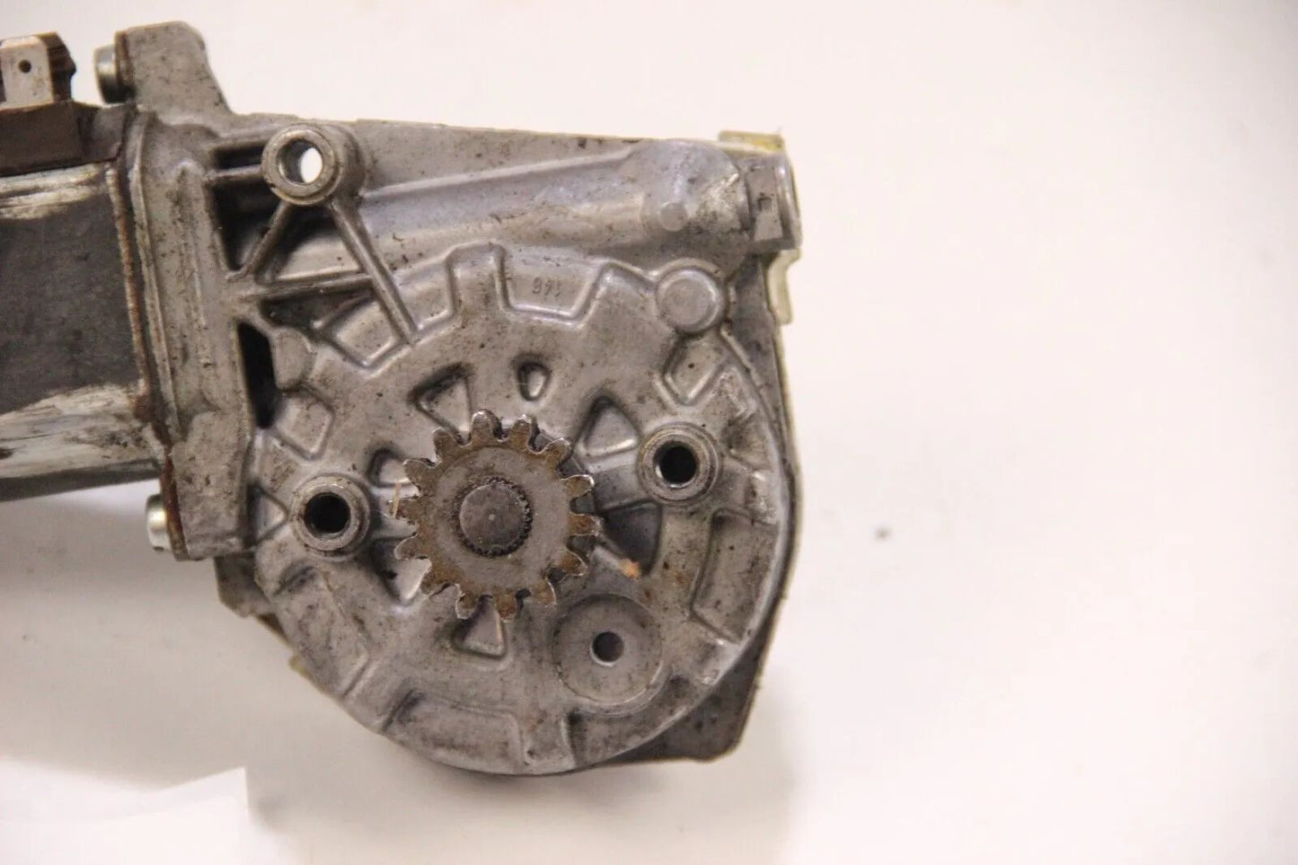 Original BMW E24 635csi Fensterheber Motor Hinten Links Bosch 0130821055 Tested