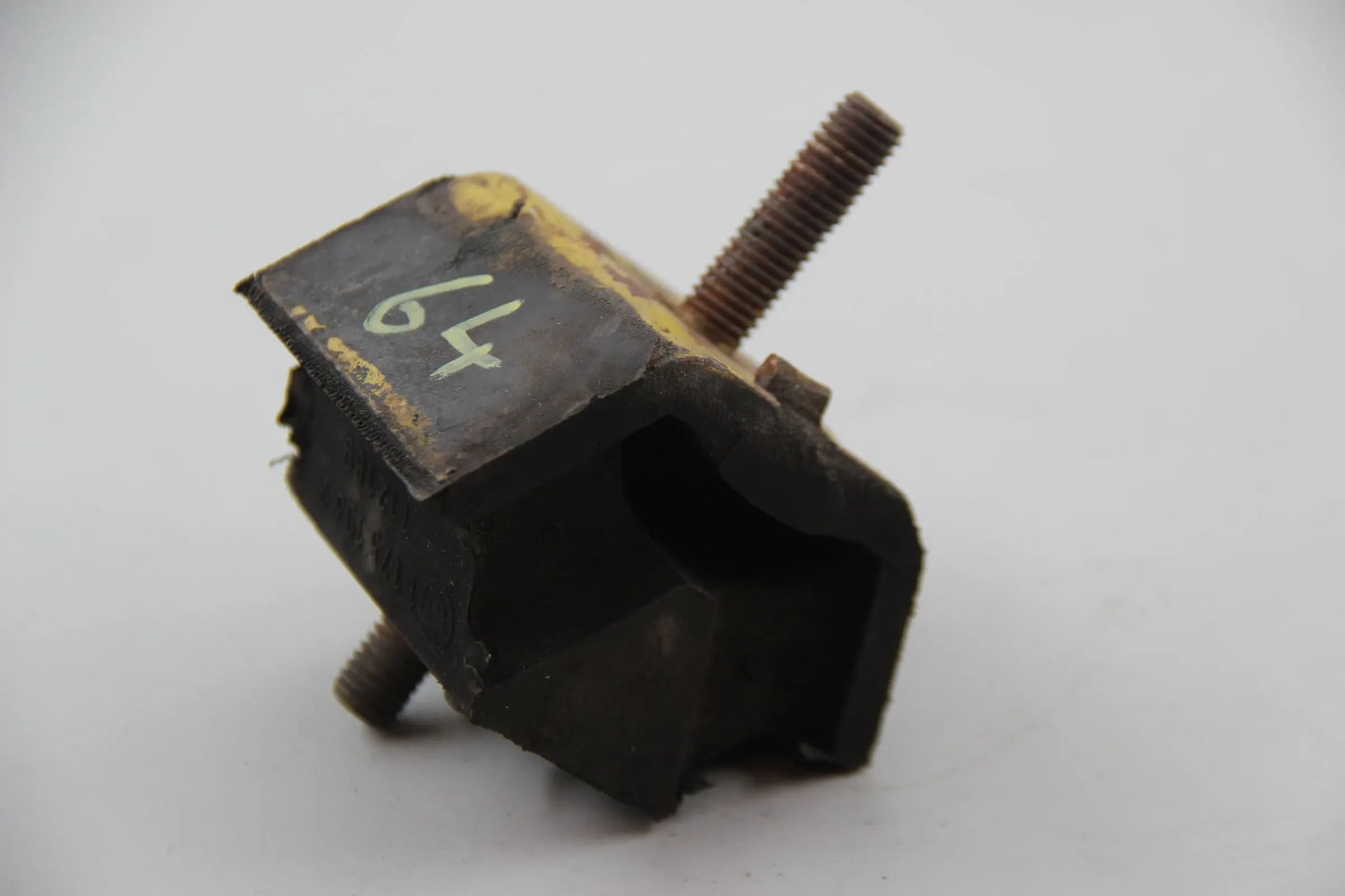 Original BMW E21 3er 315-320 320i M10  Gummilager NOS NLA  11811175103