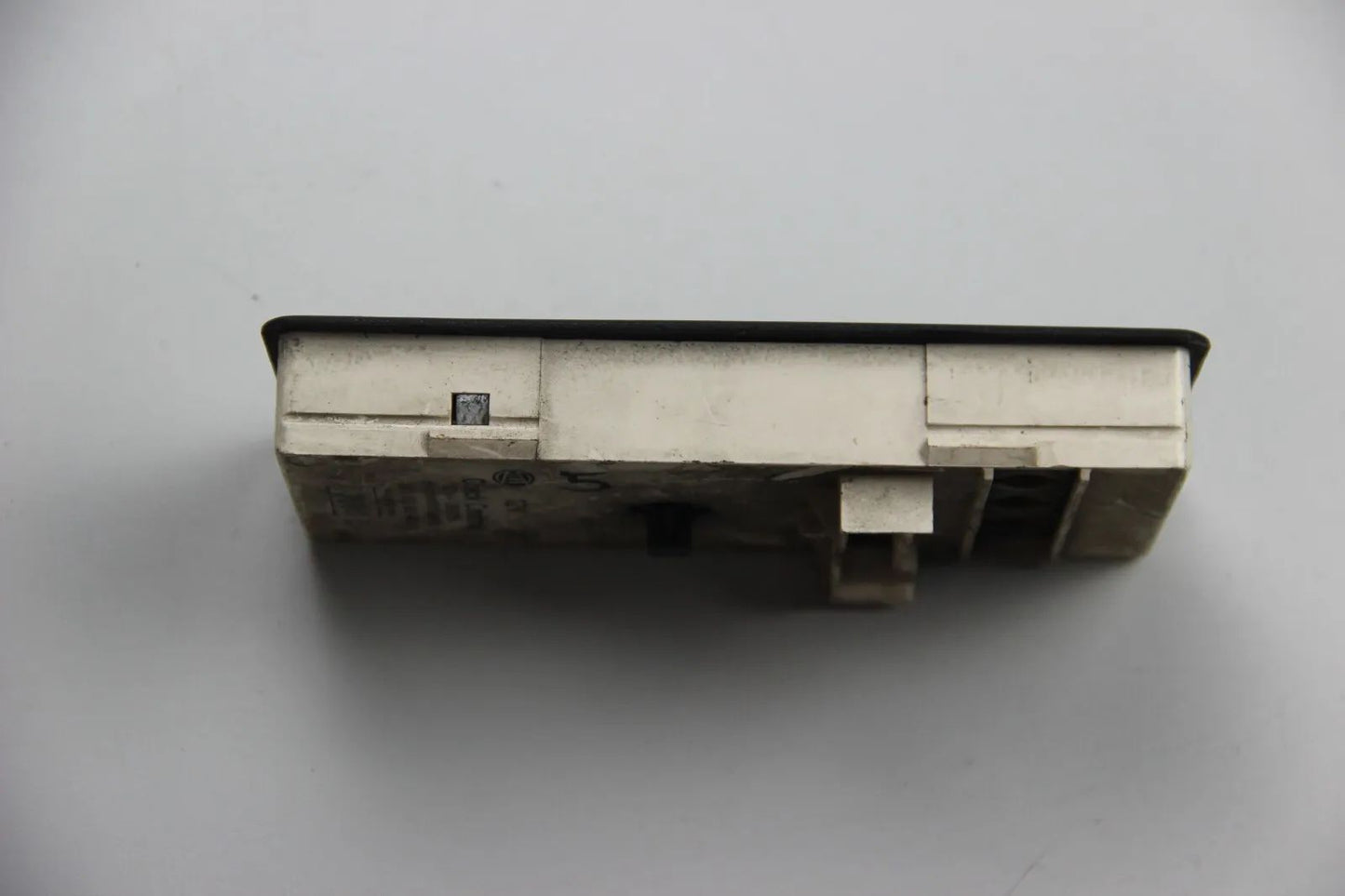 BMW E30 Check Control CC 316i 318i 320i 325i M3 Deutsch Hella 1368955