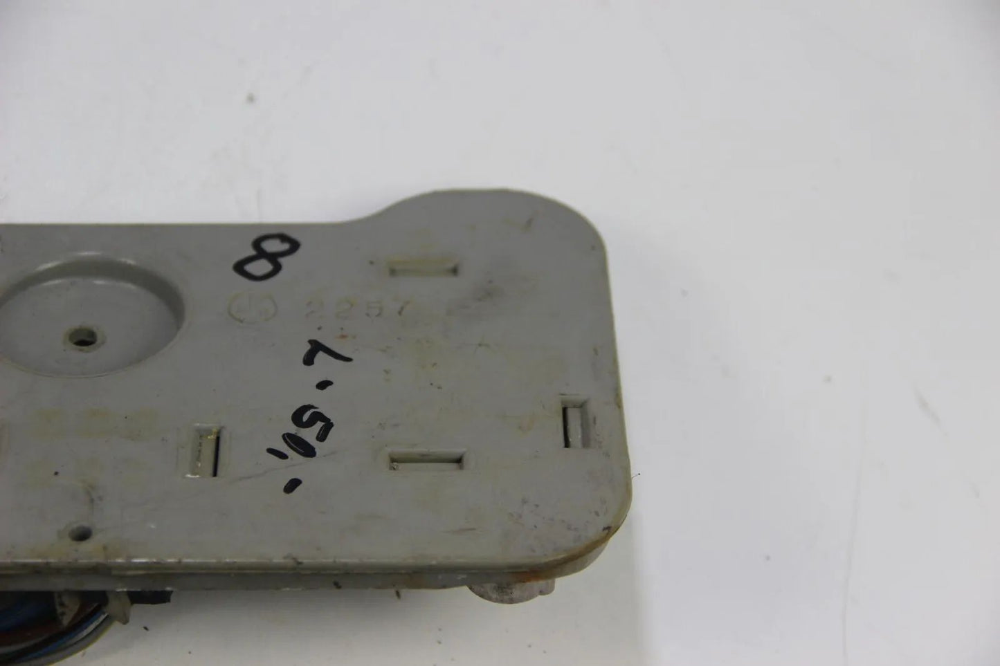 Original BMW E3 2500 2800 3.0 si Abdeckplatte mit Kontaktplatte Links 1353733