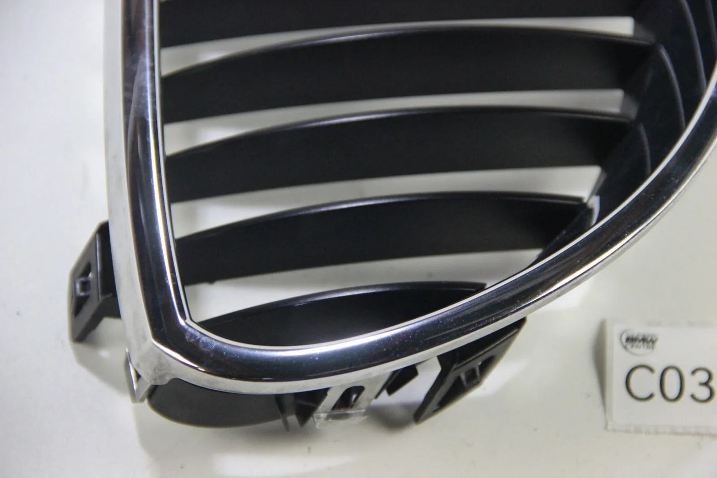 Original BMW E60 E61 5er Ziergitter Links Niere Chrom NOS Grille 51137065701