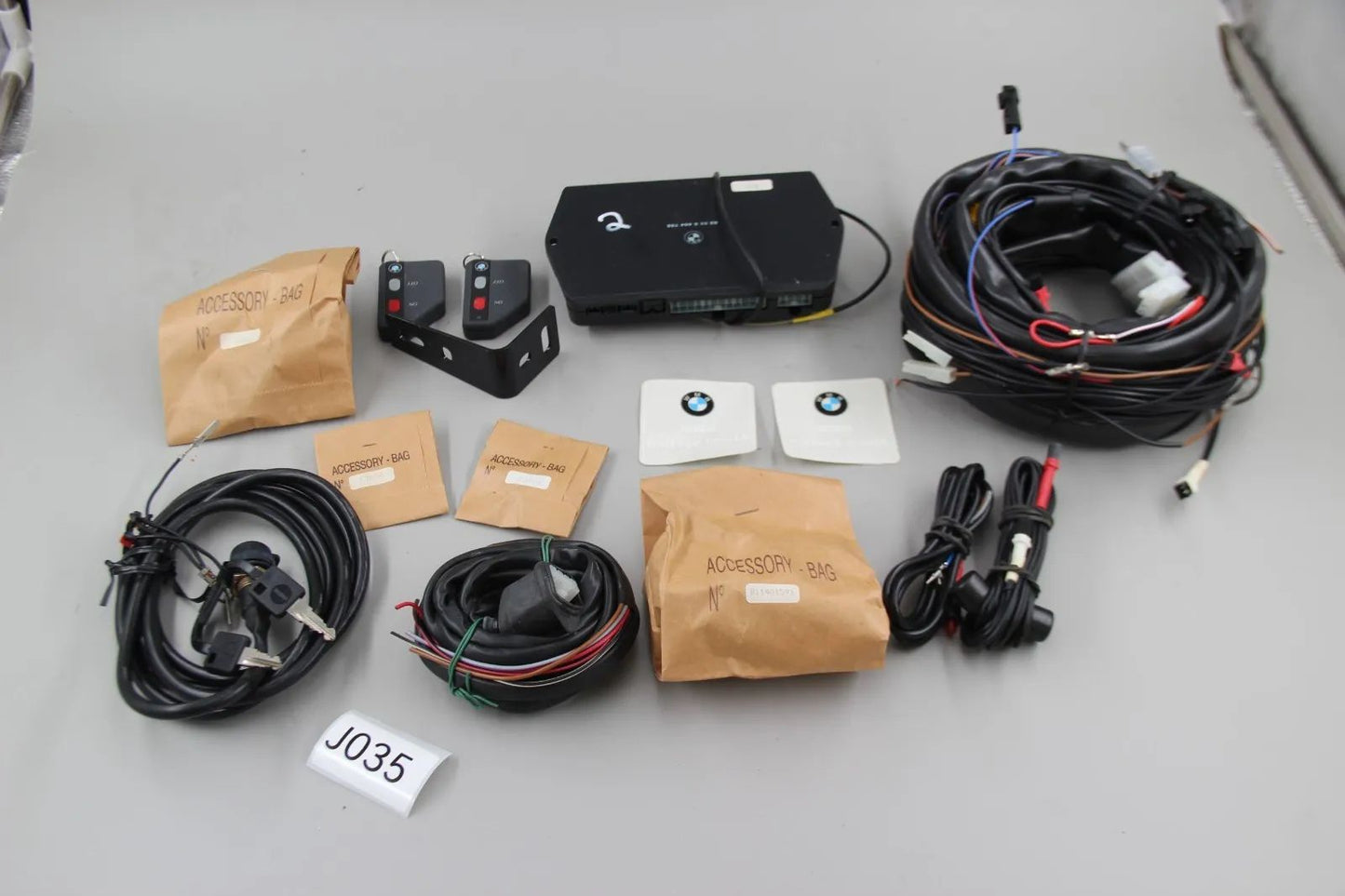 Original BMW E34 E32 Nachrüstset Nachrüstsatz Alarmanlage NOS 82919404759