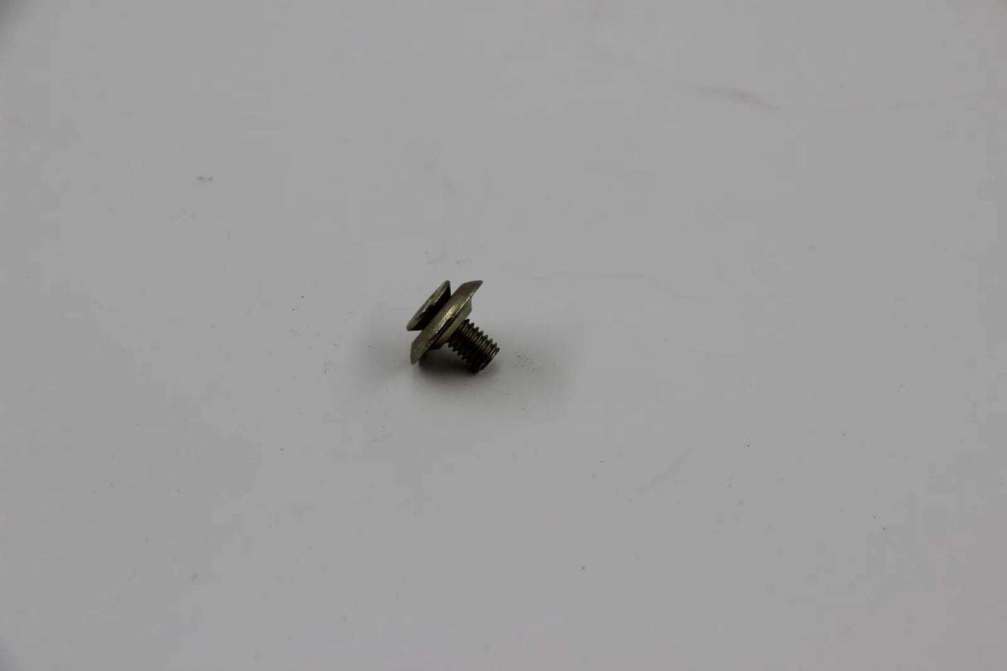 Original BMW E21 3er E24 6er E23 7er Senkschraube mit Scheibe M6x16 51211920084