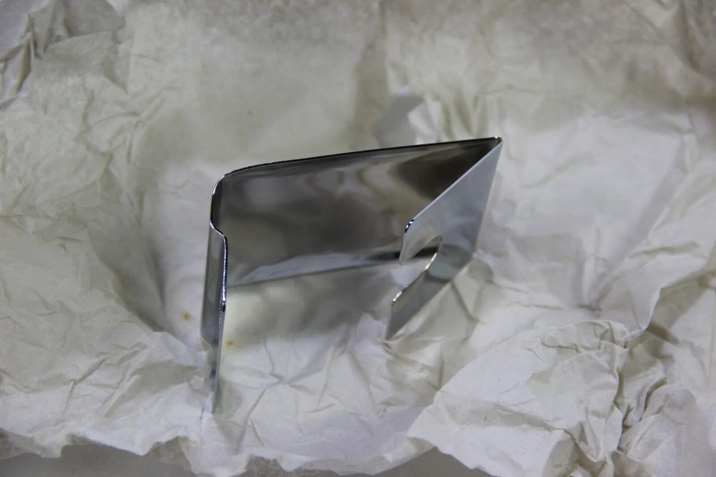 NEU Original BMW E21 316 318 318 320 320i 323i M10 M20 Blende rechts 51121834908