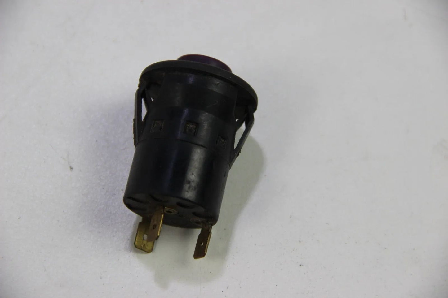 Original BMW E21 3er Schalter Knopf Switch  lila Taster violett 12675