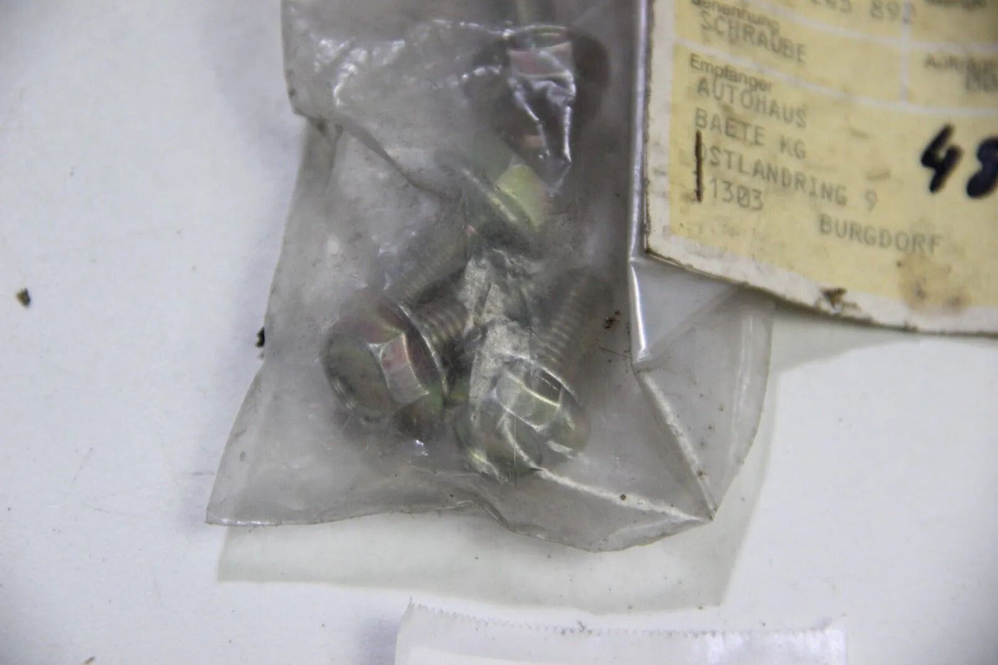 NEU Original BMW E30 E36 E28 E34 E32 Sechskantschrauben M8x20 NOS 7160124892