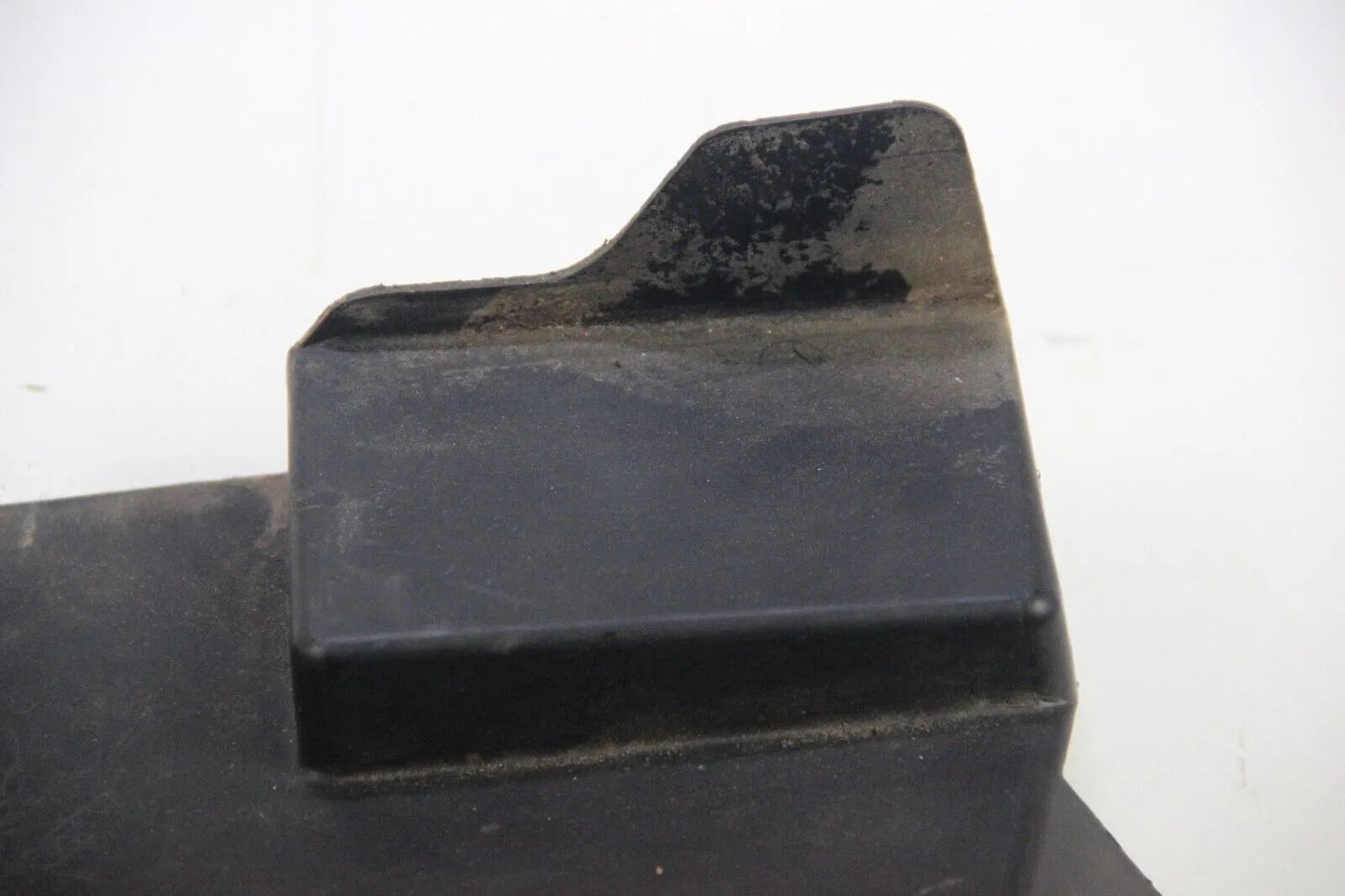 Original BMW E30 320i 325i M3 Abdeckung Stirnwand 1380392 Cover Batterie