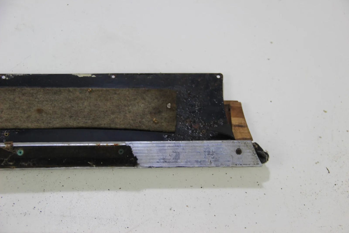 BMW E9 2.5 2.8 3.0 CSI CSL  Verkleidung Fensterschachtleiste hinten links Holz