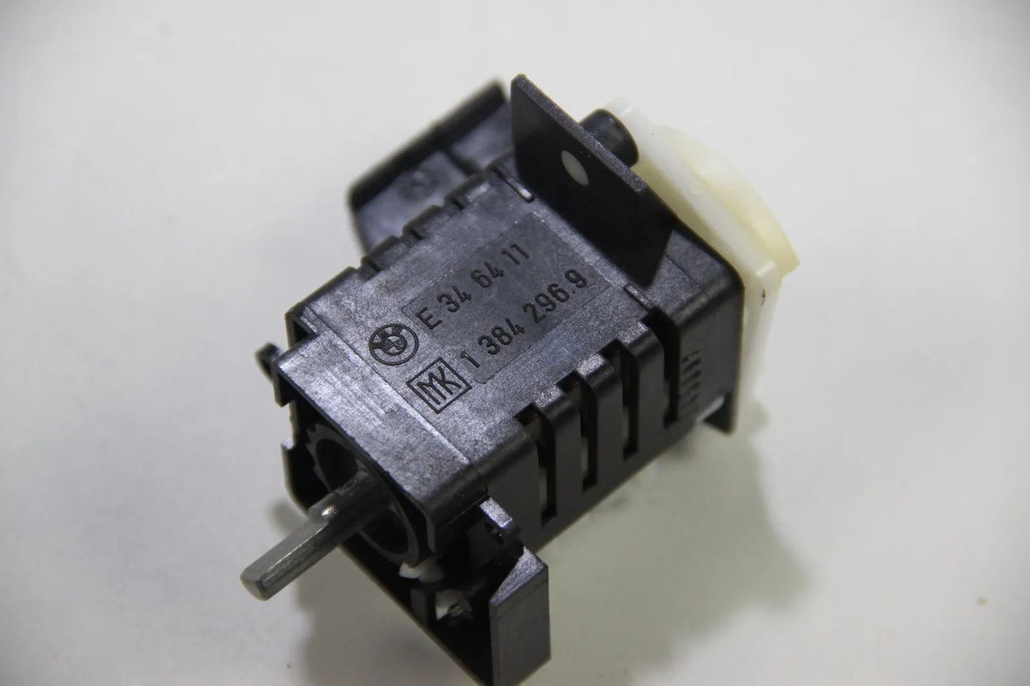 NEU Original BMW E34 5er Schalter Gebläse 64111384296