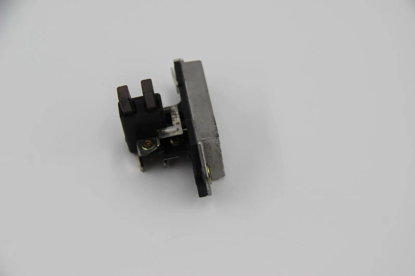 Original BMW E3 E26 E21 E12 E24 E23 Regler Generator Bosch NOS 12311286073