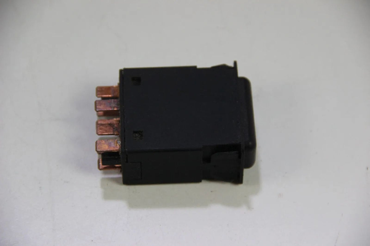 Original BMW 3er E30 Warnblinkleuchte Schalter / Gefahrenhinweis 1380335