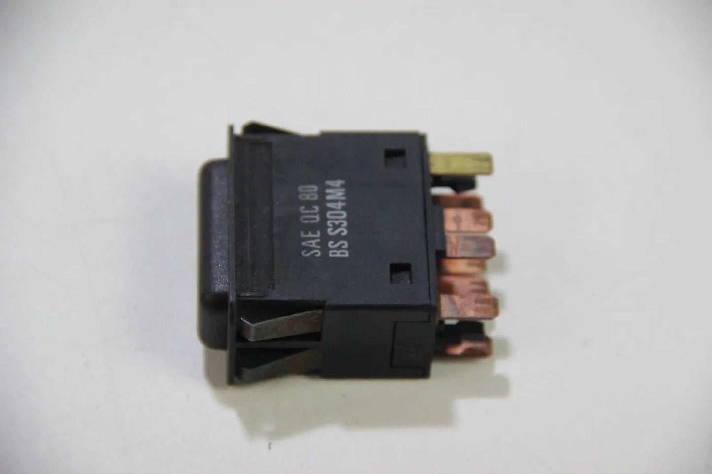 Original BMW 3er E30  Warnblinkleuchte Schalter/ Warnblink Anlage 1381176