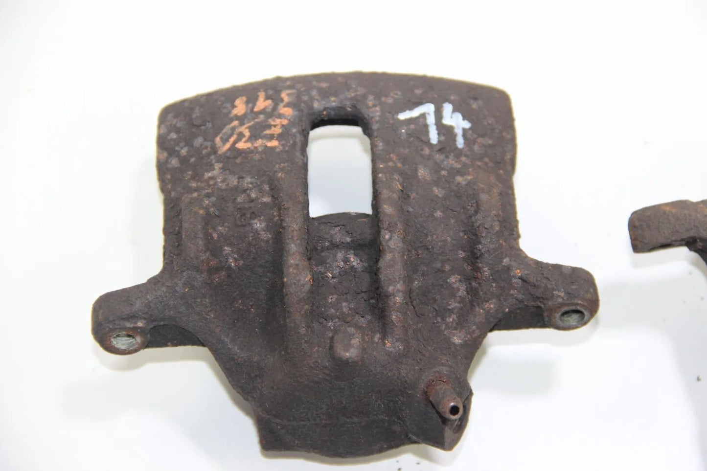 BMW Original E30 316 318 Bremssattel paar links und rechts Vorderachse