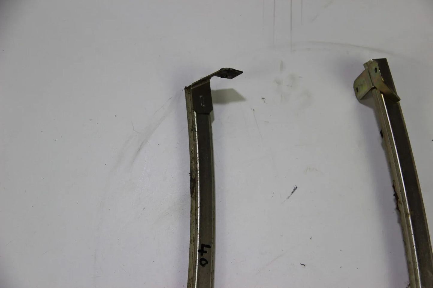 Original BMW E36 Coupe Türfensterschienen links rechts Window Rails 3er OEM pair