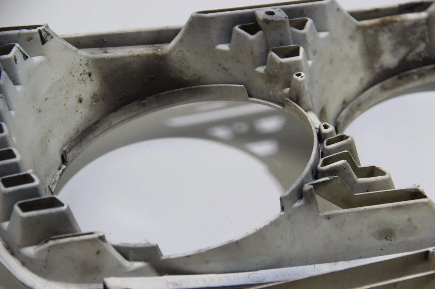 Original BMW E12 5er Zierleiste Scheinwerfer Rahmen Grille paar 1848113 1848114