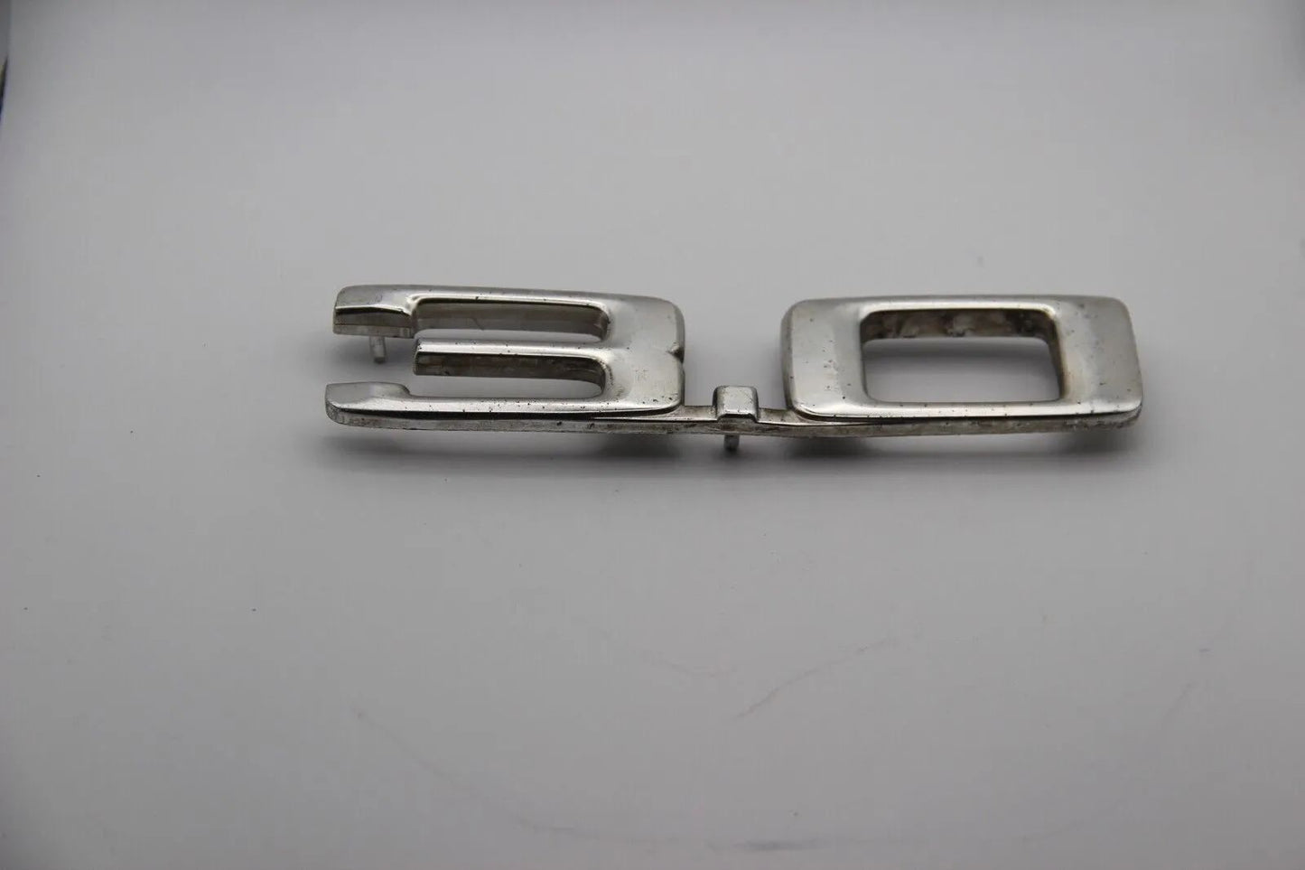 Original BMW E3 3.0 Modellbezeichnung Emblem Badge Schriftzug Typenschild