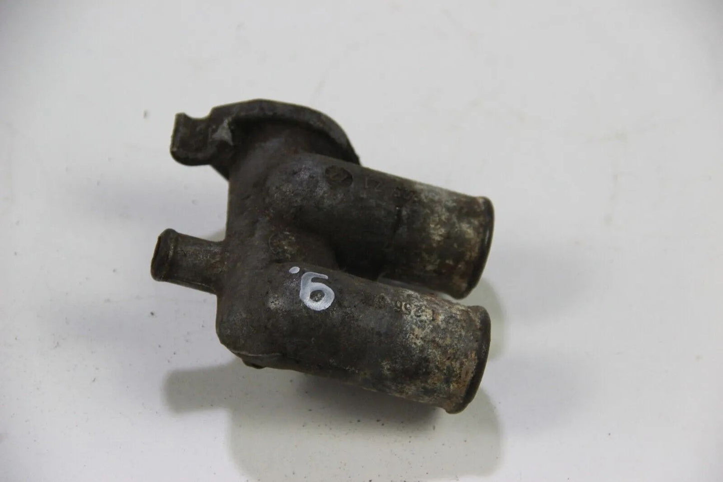 Original BMW E10 E12 E21 Abzweigflansch Wasserflansch Verteiler 1256641 Valve