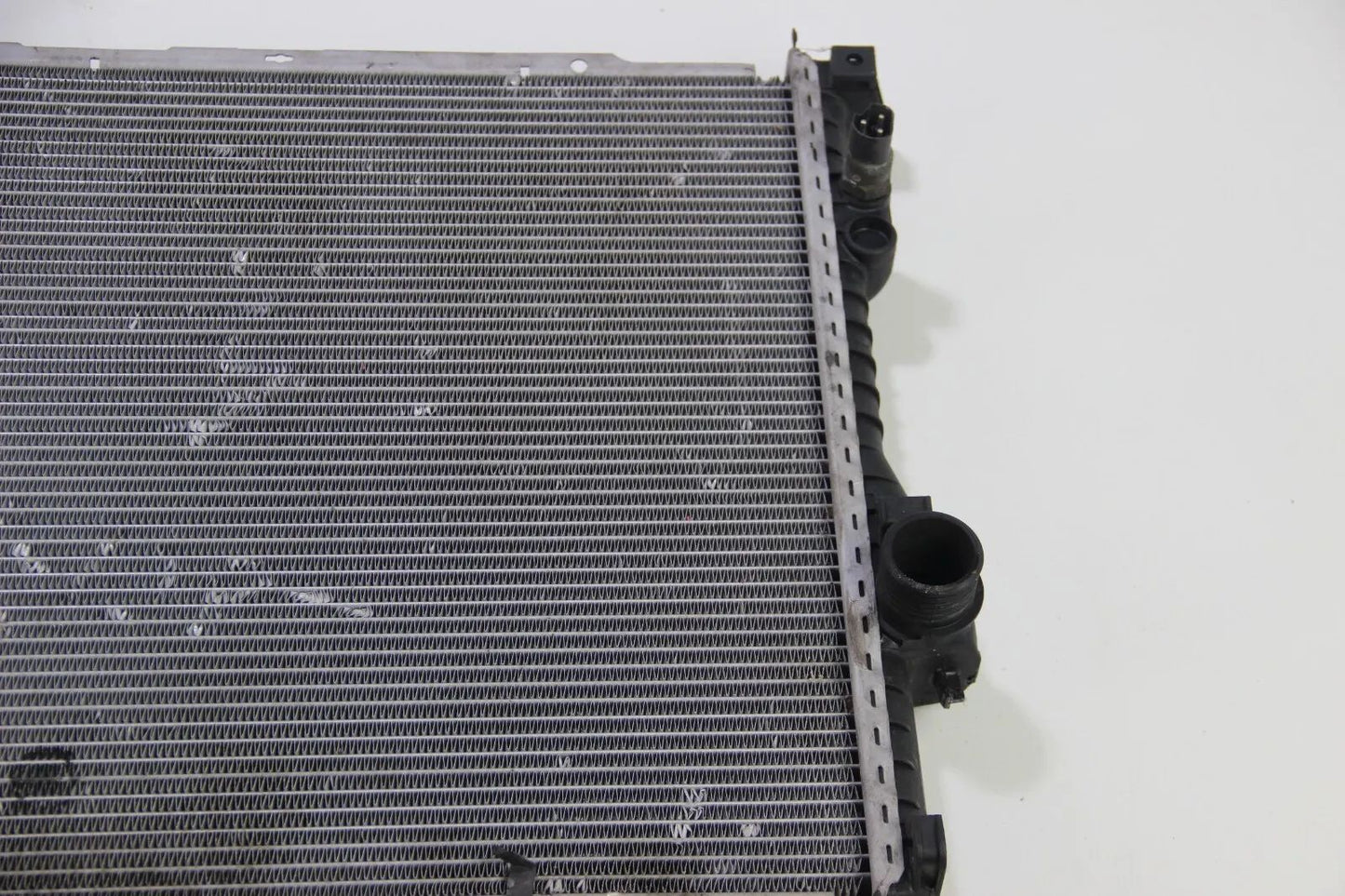 Original BMW E34 535i Wasserkühler Behr 1702963 Radiator Kühler