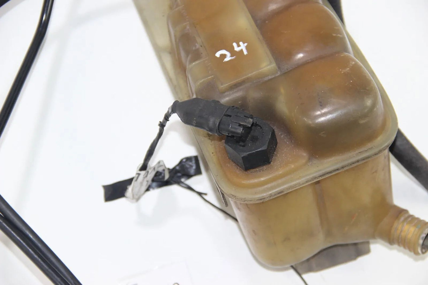 Original BMW E34 M5 Kühlerwasser Behälter Ausgleichbehälter 17112227091 Überlauf