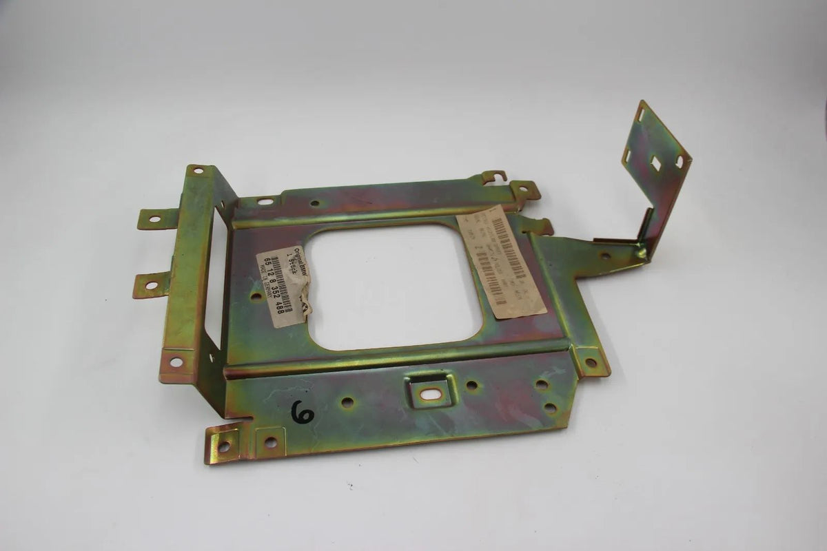 BMW E38 725tds-750iL 7er Grundträger Halter Bracket Träger Mount 65128352488