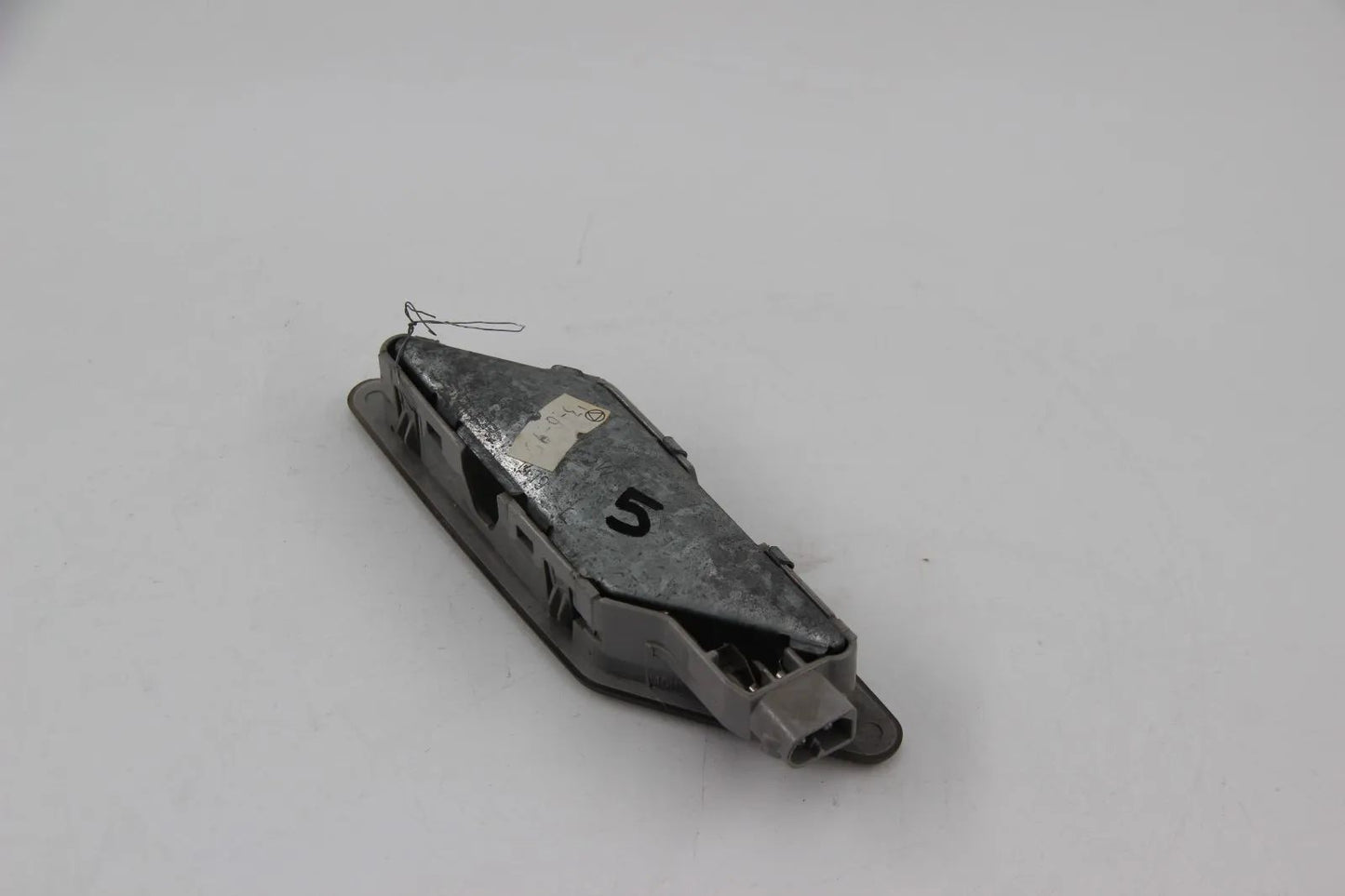 Original BMW E31 850Ci M70 850CSi S70 Innenleuchte hinten links PERL 63311387037