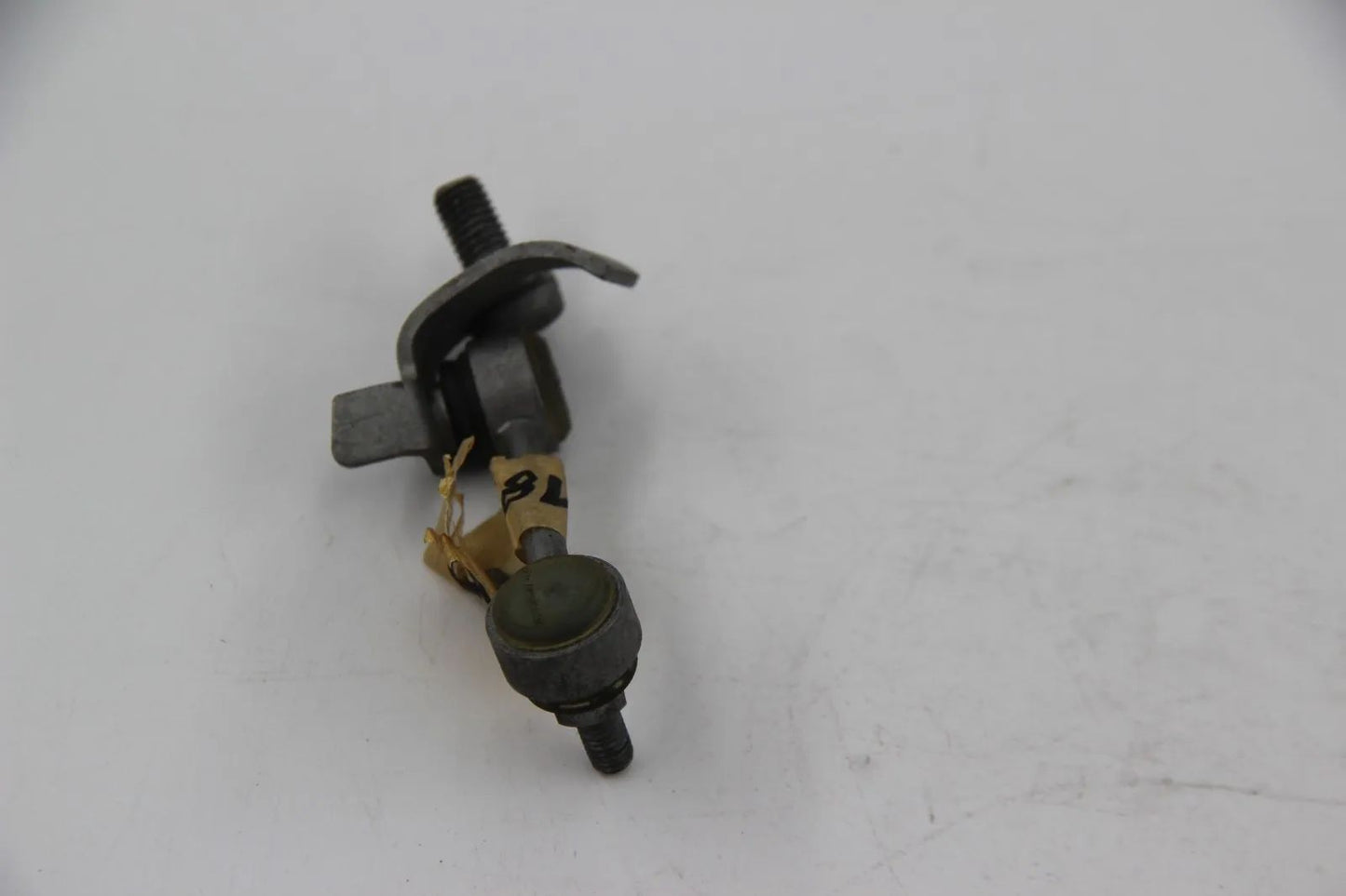 Original BMW E38 750iLS L7 M73 L7 M73N Gelenk Winkelgelenk vorne 63121183088