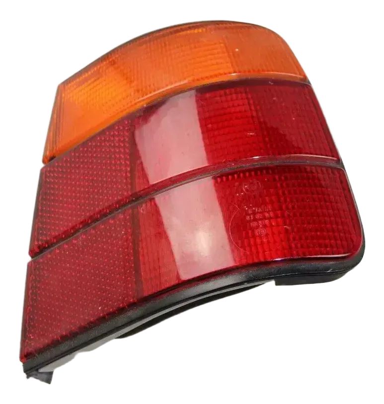 BMW E34 Oldtimer Rücklicht Heckleuchte rechts Seitenwand 1384010 neu
